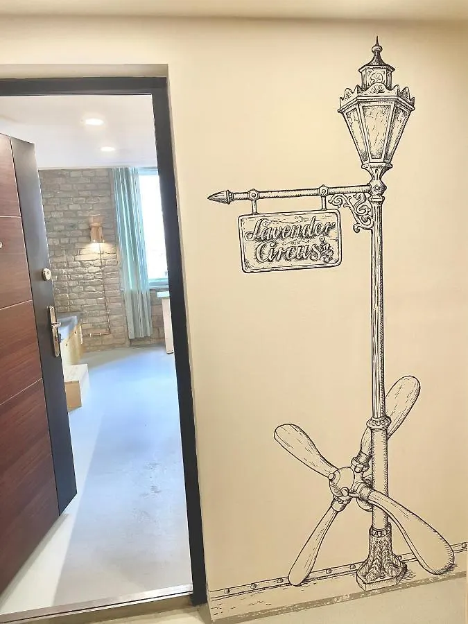 Lavender Circus Hand Drawn Apartments Budapešť Maďarsko