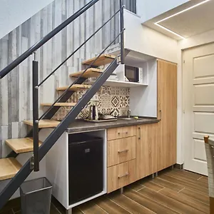  Apartman Km33 - - Hostaid
